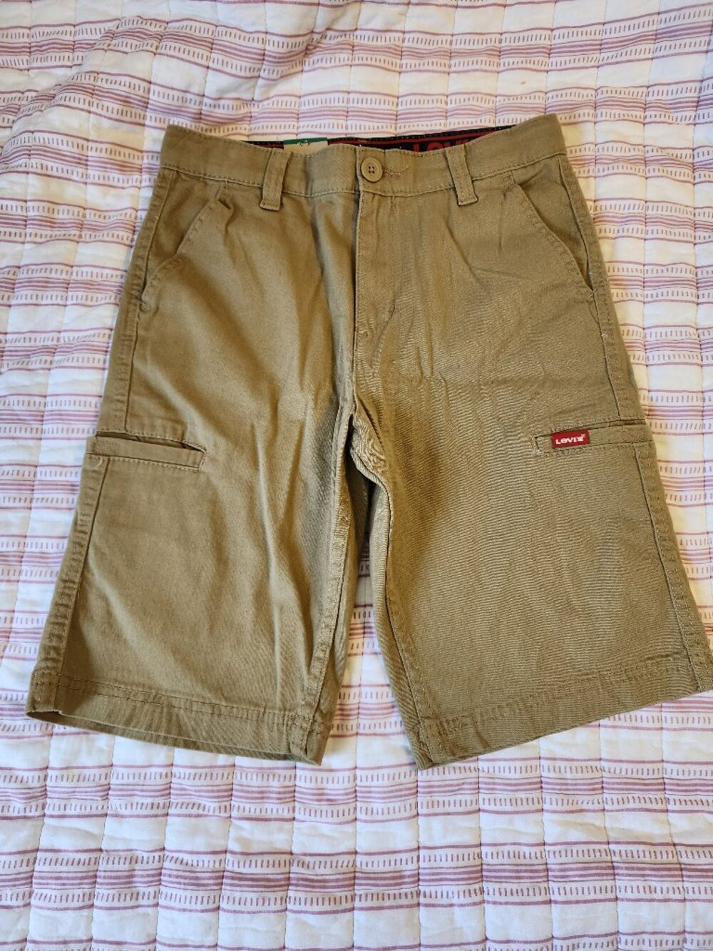 Boys levis cargo khaki shorts size14